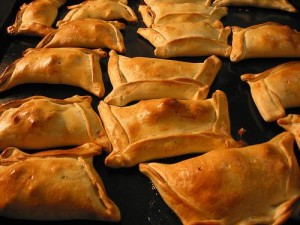 maria teresa Anuncios de arte, joyas, cosas valiosas en Santiago |  se vende esquisitas empanadas de los andes, grandes y esquisitas empanadas de pino