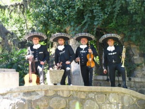 Mariachi chile mexico Anuncios de arte, joyas, cosas valiosas en Lo Barnechea |  Serenata perfecto regalo de cumplea&ntilde;os 02-7279788, Mariachis a domicilio