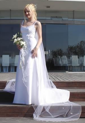 cristina Anuncios de arte, joyas, cosas valiosas en Vitacura |  Asesoria e Imagen Belleza y Peinado para Novias a Domicilio, PEINADOS Y MAQUILLAJES DE NOVIA GRADUACION FIESTA www esteticamovil com
